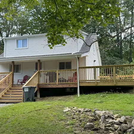 3Min From White Lake, Renovated And Modern With A Fire Pit